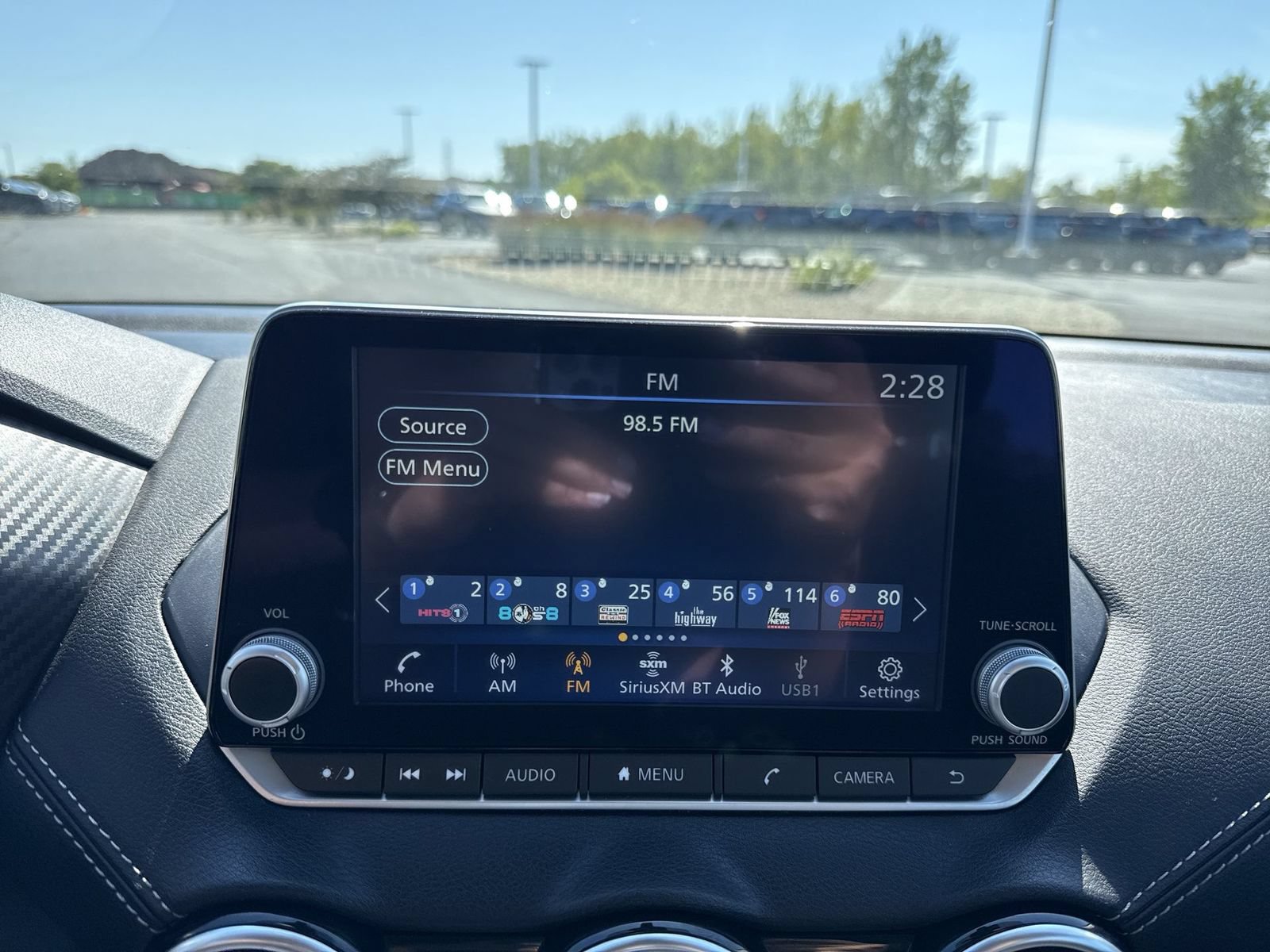 Used 2024 Nissan Sentra SV FWD image 17