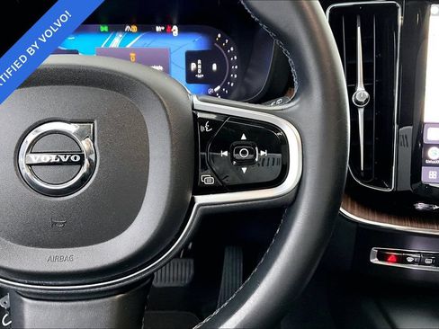 Used 2023 Volvo XC60 B6 Ultimate AWD/4WD image 24