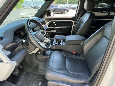 Used 2023 Land Rover Defender 110 SE AWD/4WD image 9