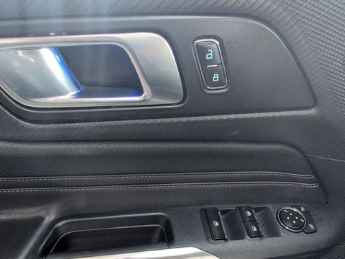 Used 2025 Ford Mustang Premium RWD image 13
