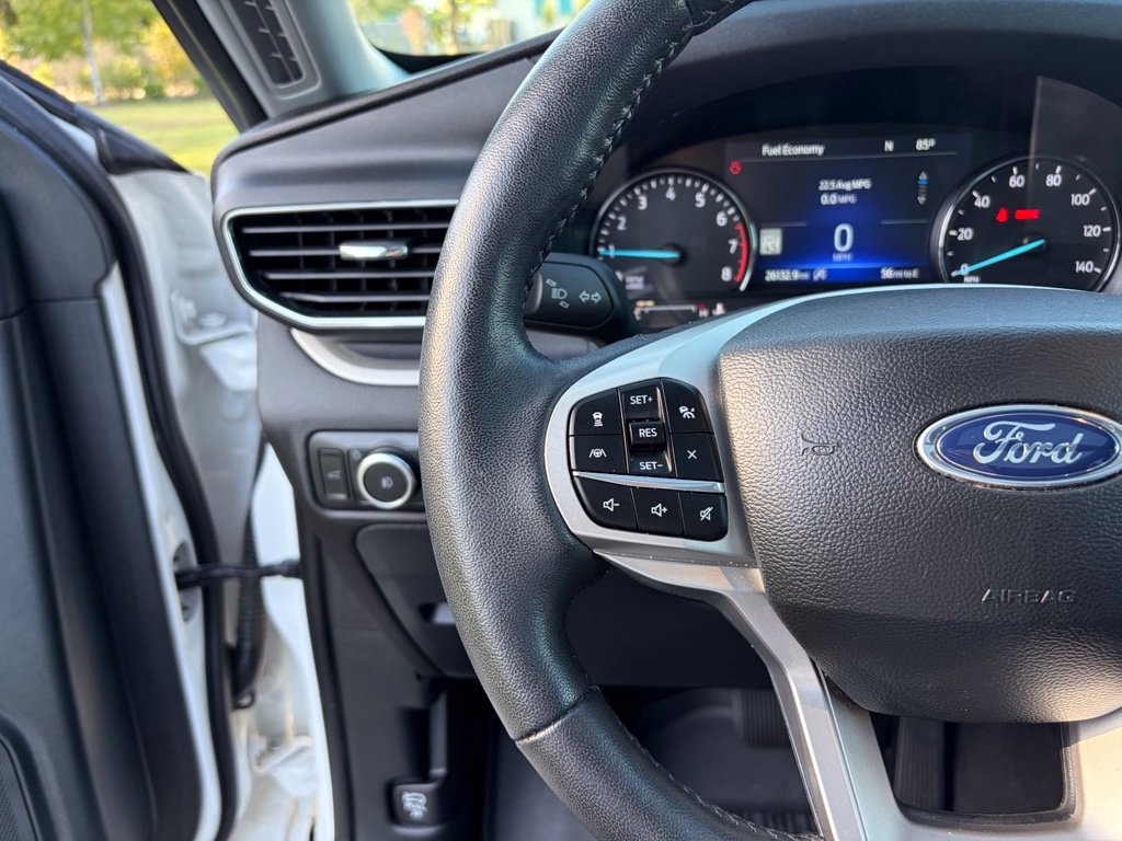Used 2023 Ford Explorer XLT w/ Equipment Group 202A RWD image 17