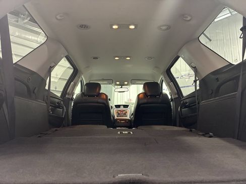 Used 2016 GMC Acadia SLT AWD/4WD image 40