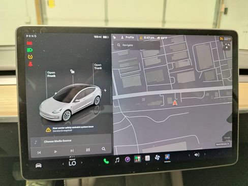 Used 2023 Tesla Model 3 Standard Range RWD image 38