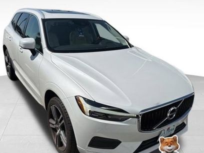 Used 2021 Volvo XC60 T5 Momentum w/ Climate Package