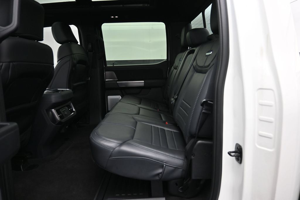 Used 2026 Ford F250 Platinum AWD/4WD image 2