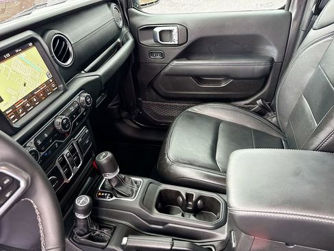 Used 2023 Jeep Wrangler Unlimited Sahara w/ Cold Weather Group image 26