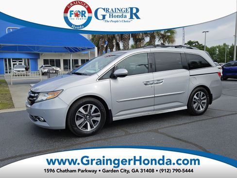 Used 2014 Honda Odyssey Touring image 1