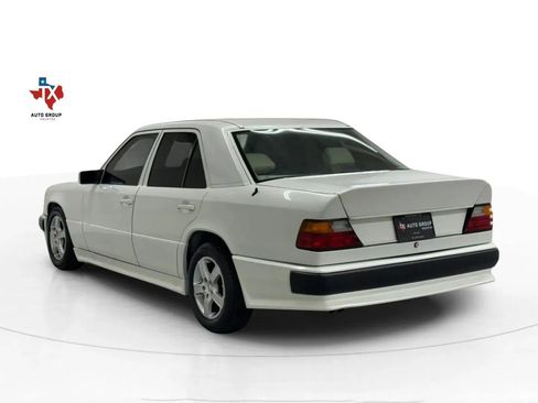 Used 1990 Mercedes-Benz 300 E 3.0 image 4