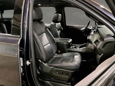 Used 2022 Chevrolet Tahoe RST w/ Luxury Package AWD/4WD image 15