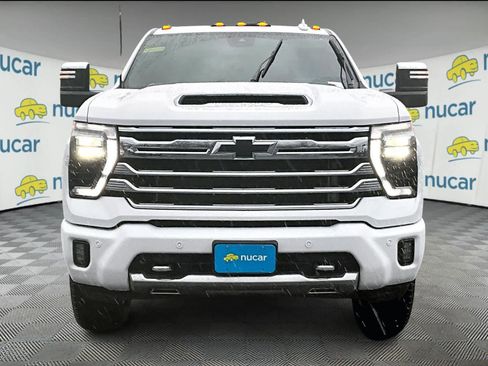 Used 2024 Chevrolet Silverado 2500 High Country w/ High Country Premium Package image 2