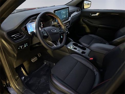 Used 2024 Ford Escape ST-Line w/ Tech Pack #1 image 9