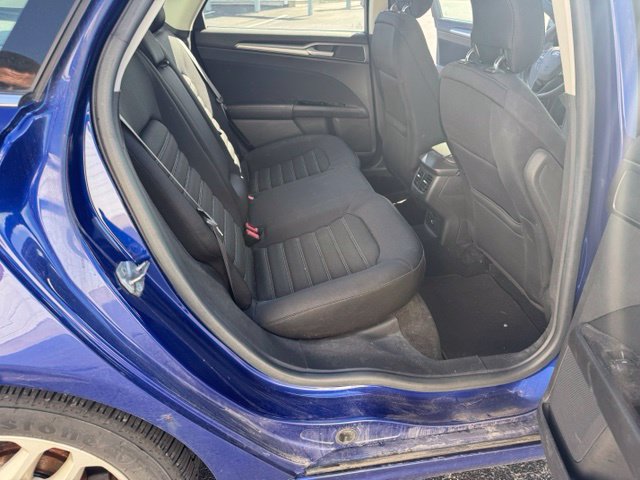 Used 2014 Ford Fusion SE FWD image 14