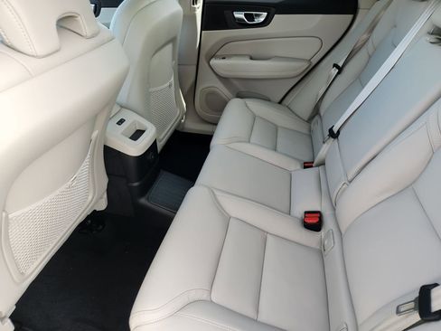 New 2026 Volvo XC60 T8 Ultra w/ Protection Package Premier image 18