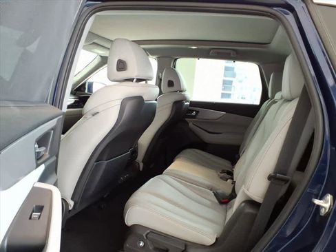 Used 2023 Acura MDX SH-AWD w/ Technology Package image 17