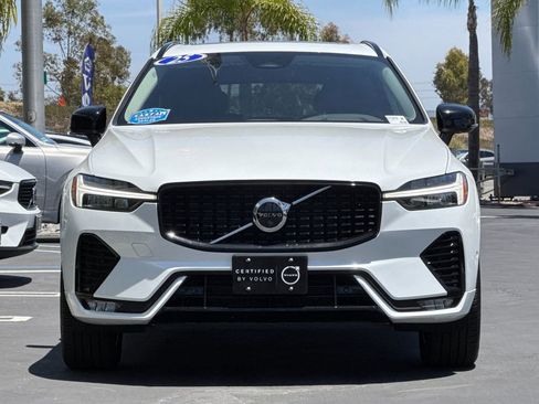 Certified 2025 Volvo XC60 B5 Plus AWD/4WD image 8