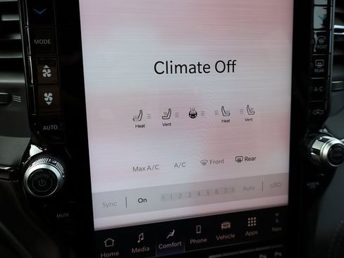 Used 2025 RAM 3500 Limited image 28