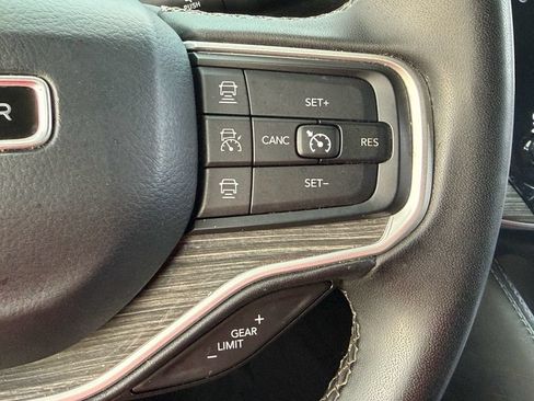 Used 2022 Jeep Wagoneer Series II RWD image 30
