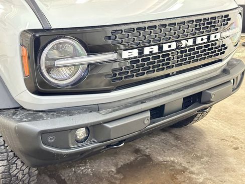 New 2026 Ford Bronco Outer Banks AWD/4WD image 12