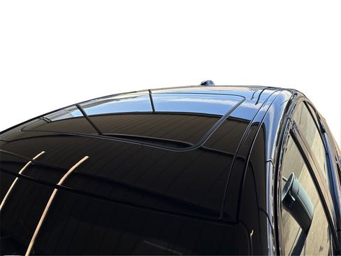 New 2026 BMW 330i Sedan w/ M Sport Package image 12