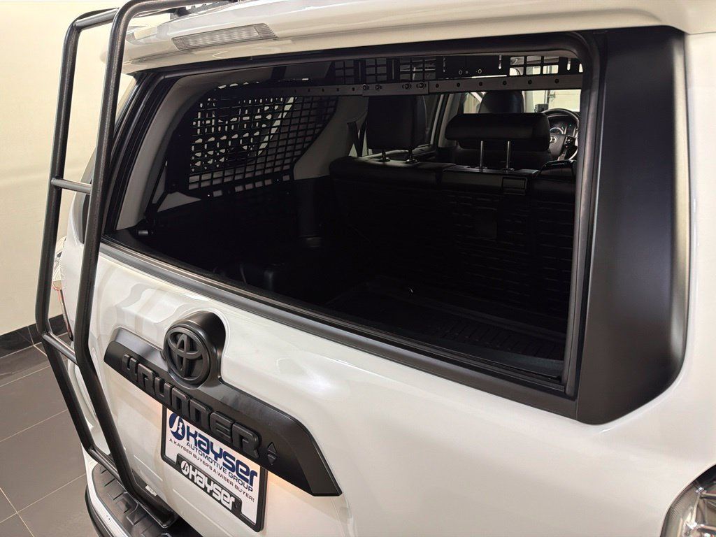 Used 2024 Toyota 4Runner TRD Pro AWD/4WD image 39