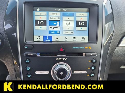 Used 2017 Ford Explorer Sport AWD/4WD image 17