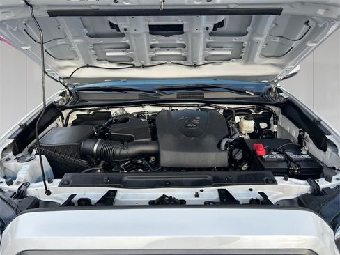 Used 2023 Toyota Tacoma TRD Sport w/ Technology Package image 20