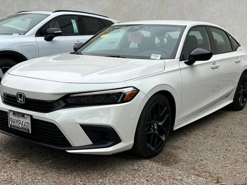 Used 2024 Honda Civic Sport image 9