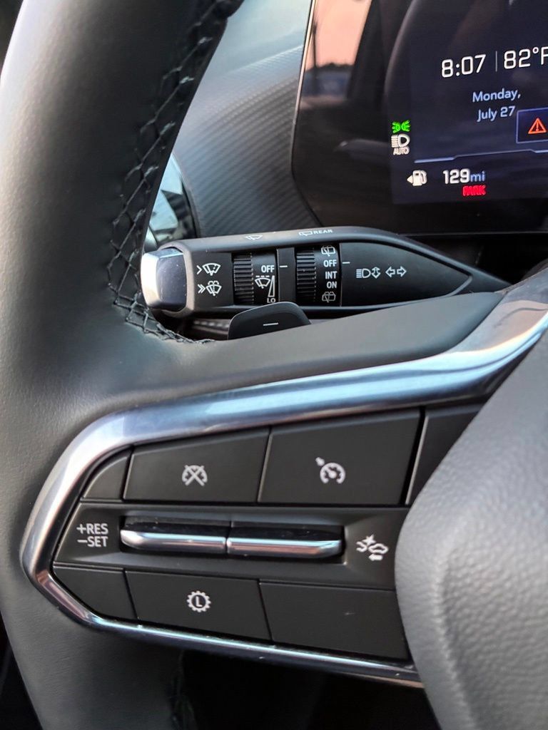 Used 2026 Chevrolet Equinox LT FWD image 32