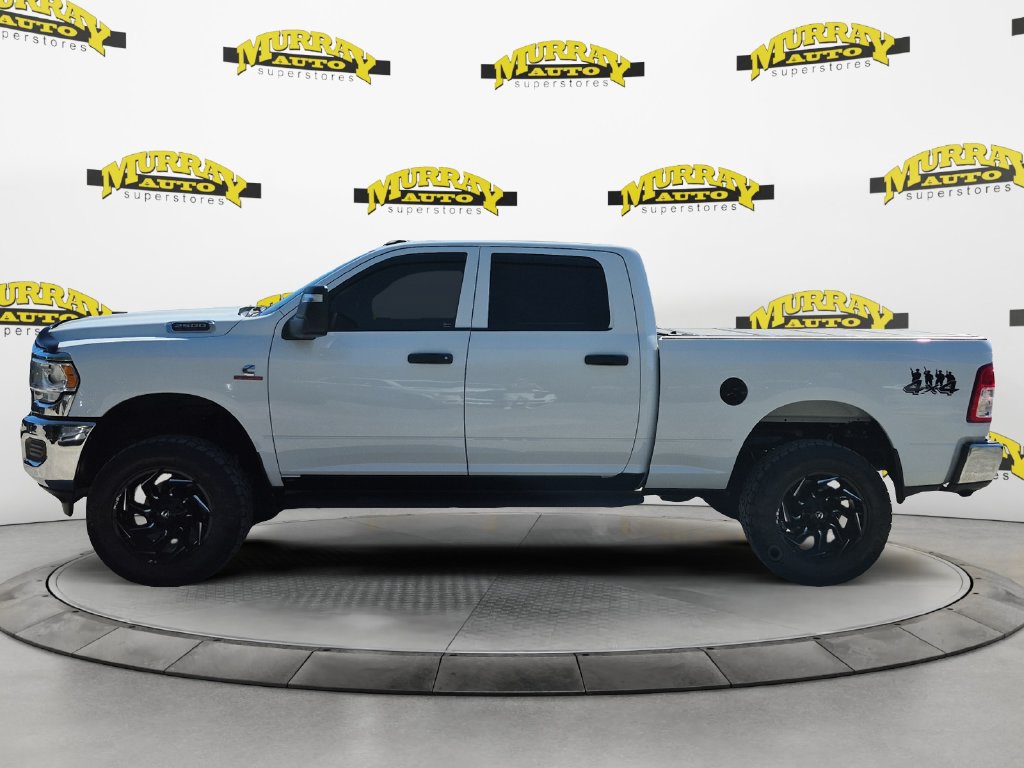 Used 2024 RAM 2500 Tradesman w/ Chrome Appearance Group AWD/4WD image 2