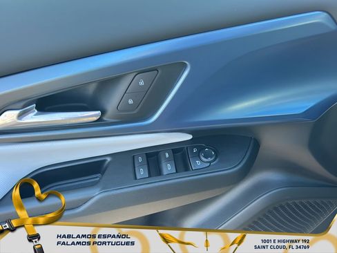 Certified 2025 Chevrolet Equinox EV LT image 11