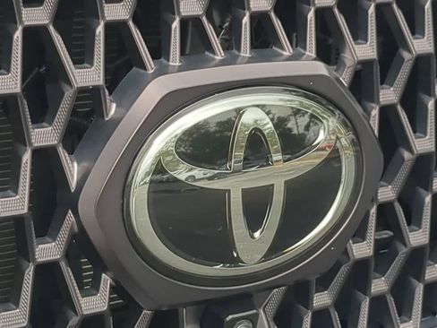 Used 2022 Toyota Tacoma Limited w/ Nightshade Package image 12