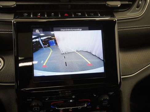 Used 2023 Jeep Grand Cherokee Altitude image 30