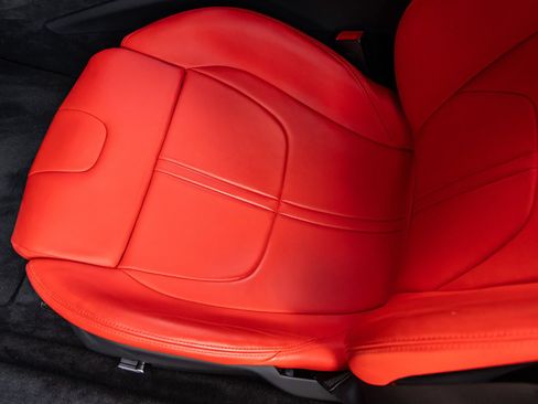 Used 2022 Ferrari SF90 Stradale AWD/4WD image 31