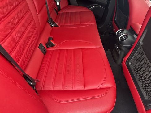 Used 2023 Alfa Romeo Stelvio Veloce image 52