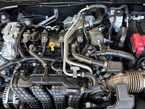 Used 2025 Nissan Altima 2.5 SV FWD image 27