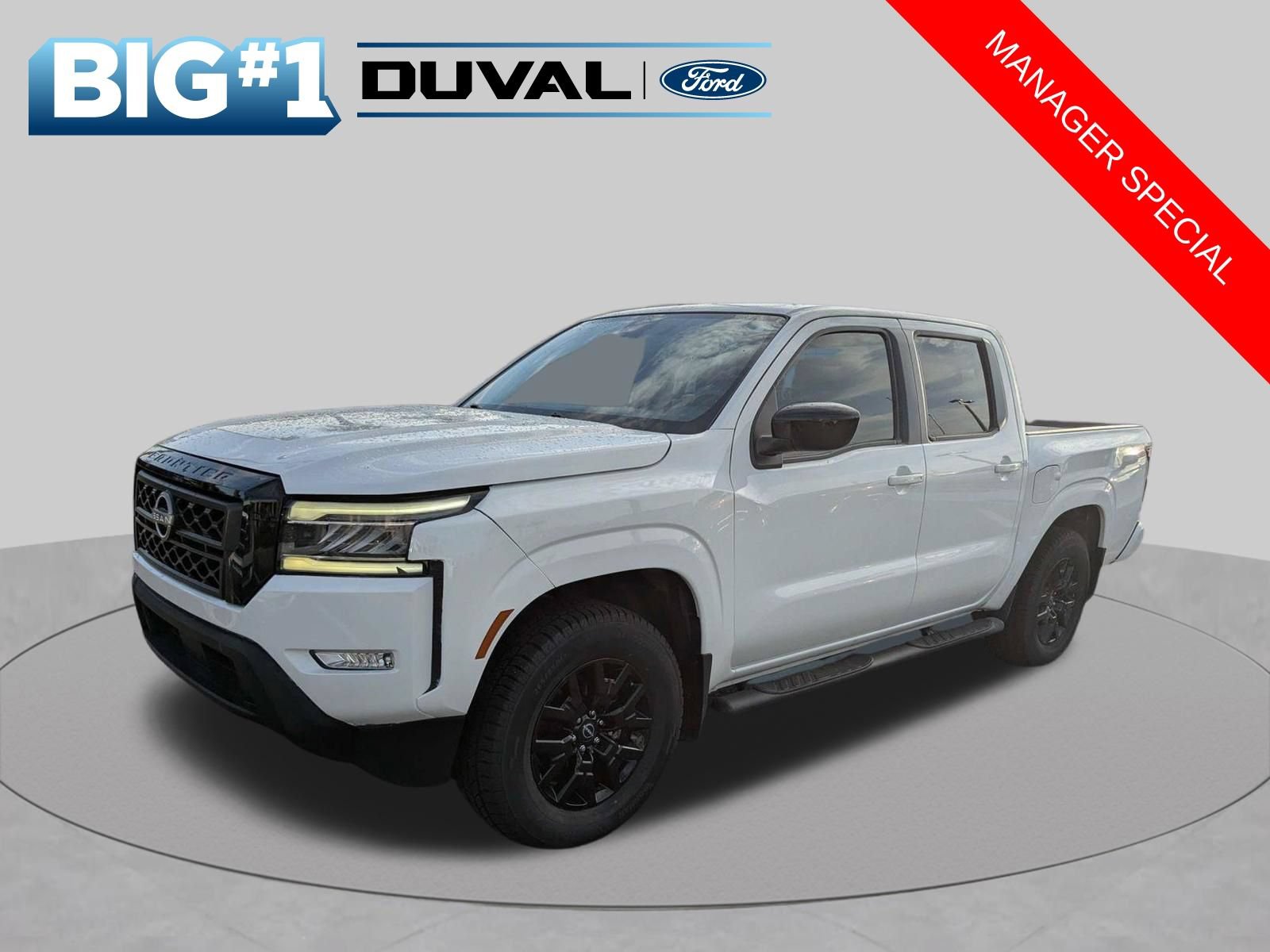 Used 2023 Nissan Frontier SV w/ Midnight Edition Package RWD image 8