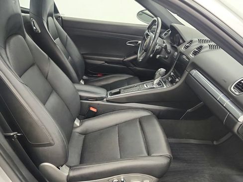 Used 2019 Porsche 718 Cayman S RWD image 17