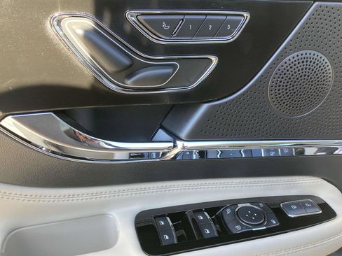 New 2025 Lincoln Corsair Reserve image 20