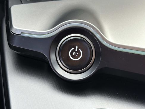 Used 2025 Kia EV6 GT image 16