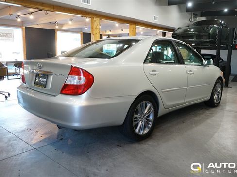 Used 2003 Toyota Camry LE FWD image 4