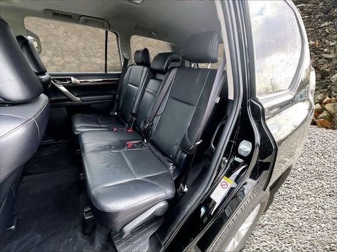 Used 2016 Lexus GX 460 w/ Premium Package image 24