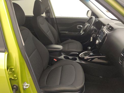 Used 2016 Kia Soul + w/ Audio Package image 21