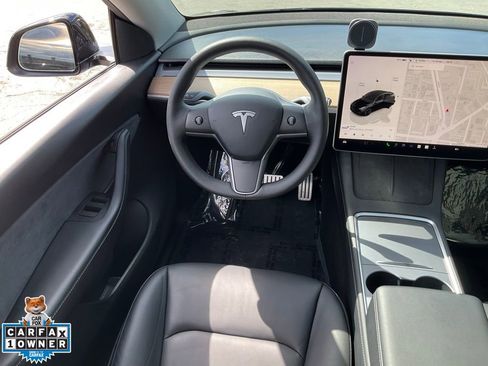 Used 2022 Tesla Model Y Performance image 37