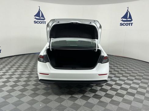 Certified 2024 Honda Accord EX image 33