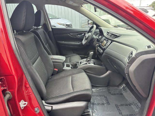 Used 2017 Nissan Rogue S FWD image 10