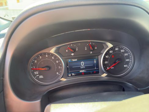 Used 2024 GMC Terrain SLE AWD/4WD image 19