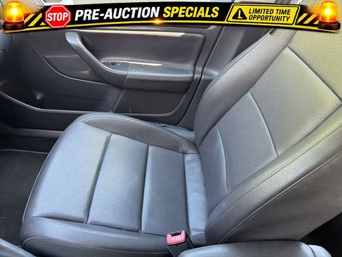 Used 2014 Volkswagen Jetta SE FWD image 49