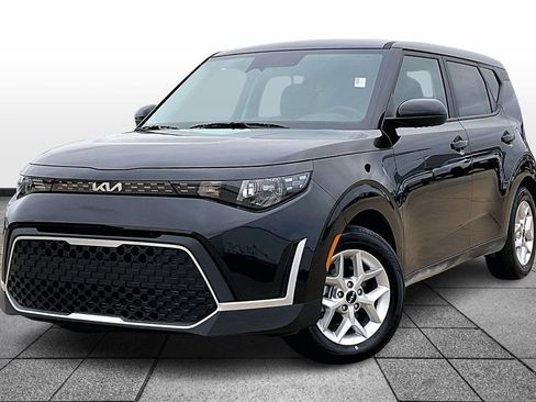 Certified 2025 Kia Soul LX w/ LX Technology Package image 1