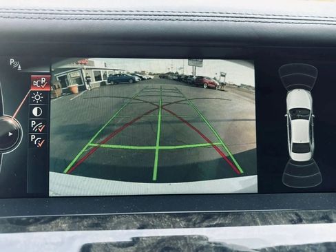 Used 2013 BMW 750Li image 32