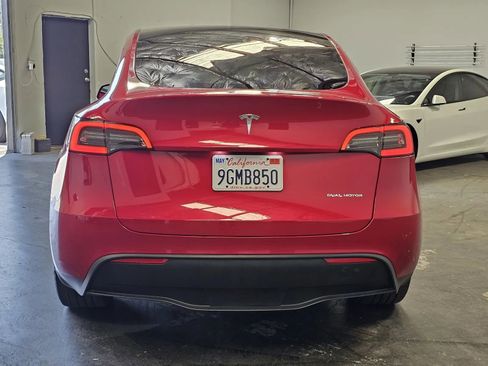 Used 2023 Tesla Model Y Long Range AWD/4WD image 3